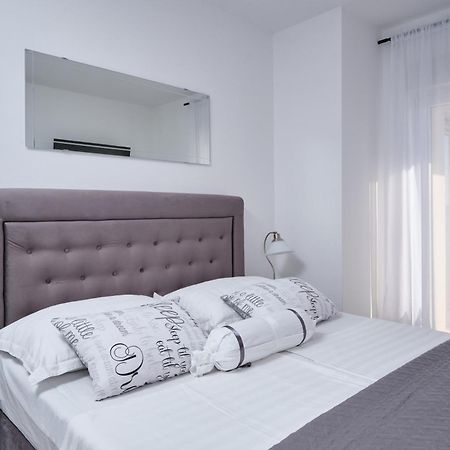 Villa Sky - Heating Pool Kastel Novi ภายนอก รูปภาพ