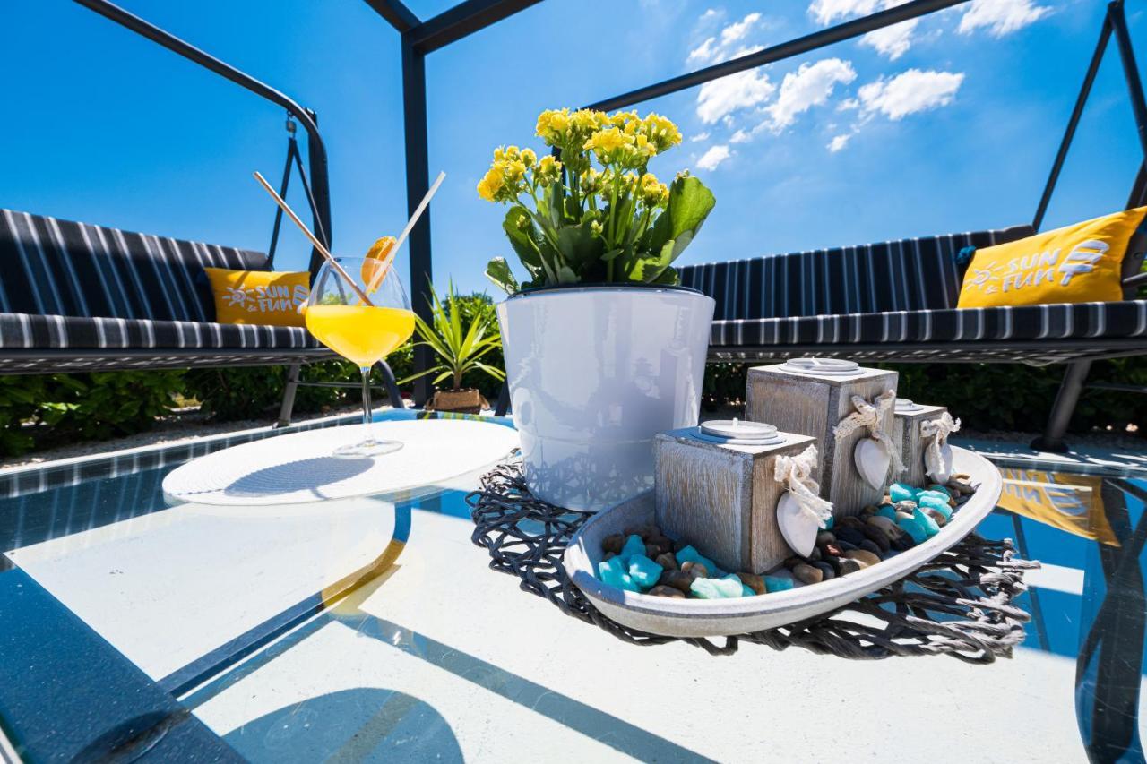 Villa Sky - Heating Pool Kastel Novi ภายนอก รูปภาพ