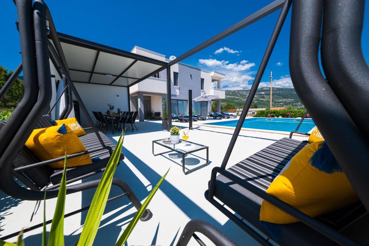Villa Sky - Heating Pool Kastel Novi ภายนอก รูปภาพ