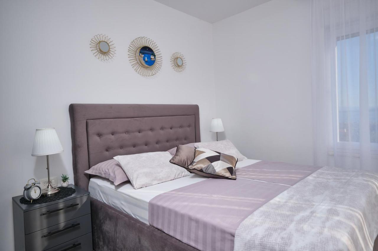 Villa Sky - Heating Pool Kastel Novi ภายนอก รูปภาพ