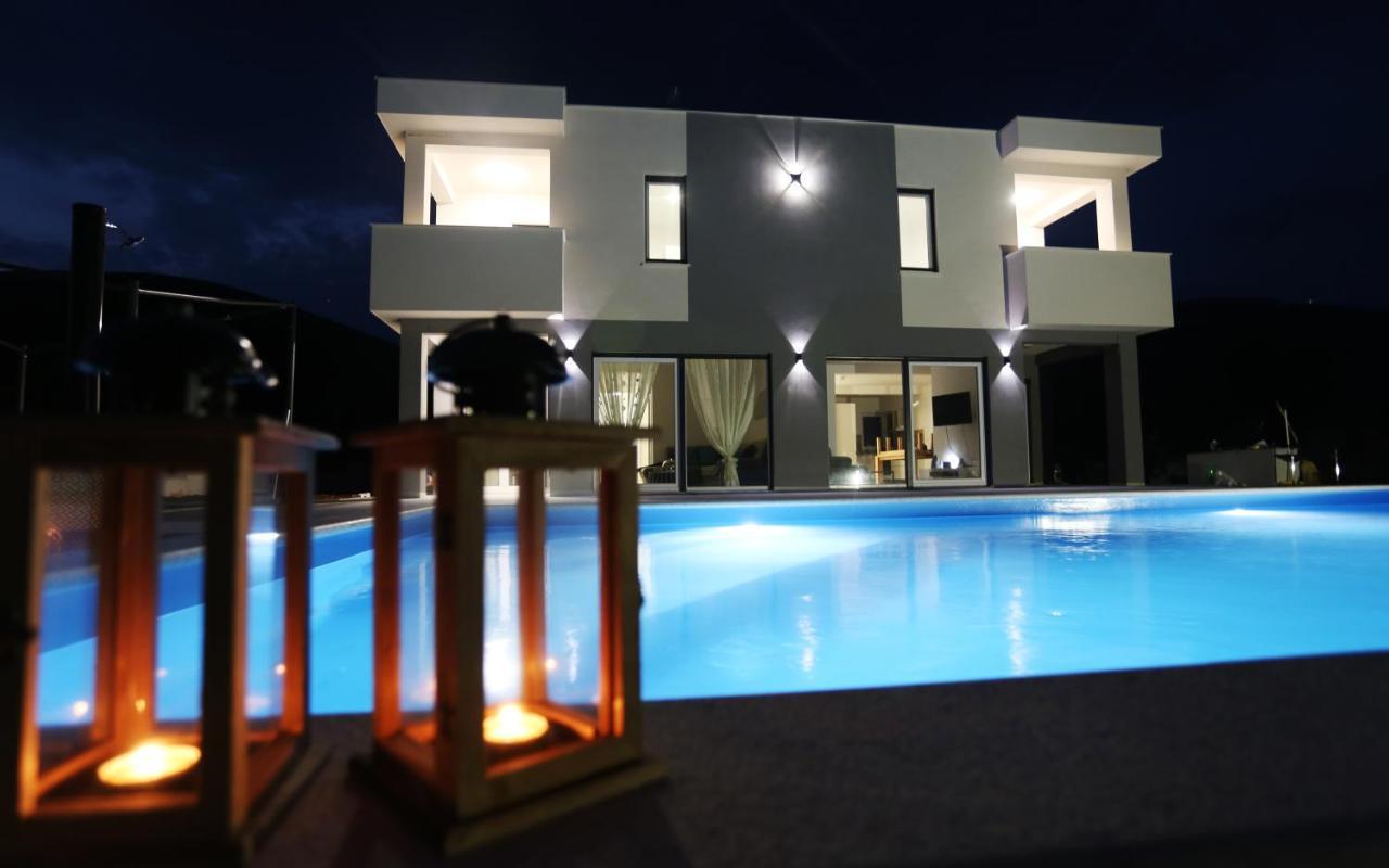 Villa Sky - Heating Pool Kastel Novi ภายนอก รูปภาพ