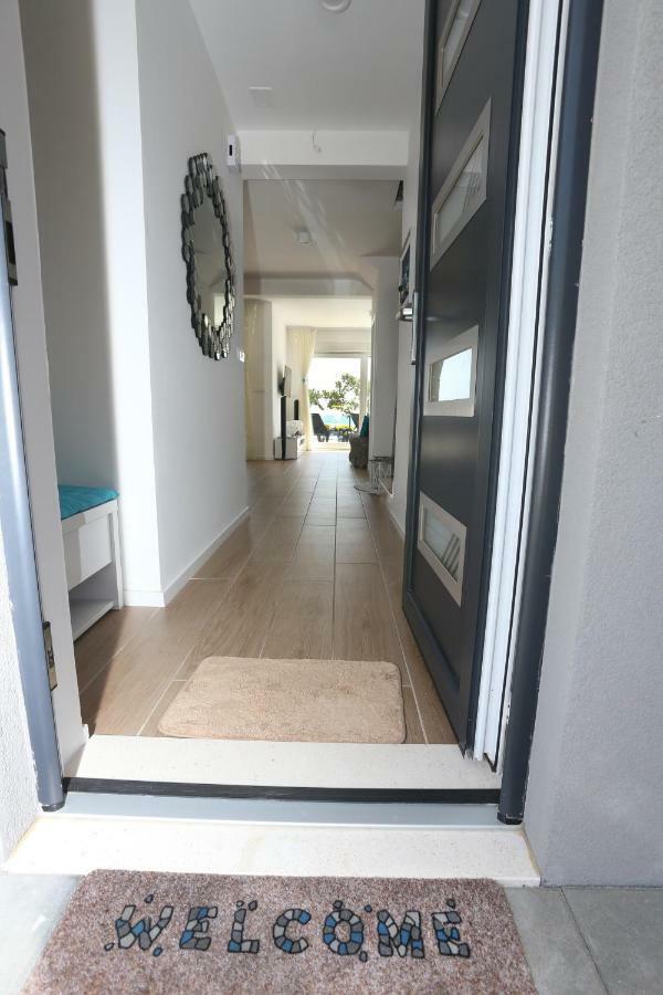Villa Sky - Heating Pool Kastel Novi ภายนอก รูปภาพ